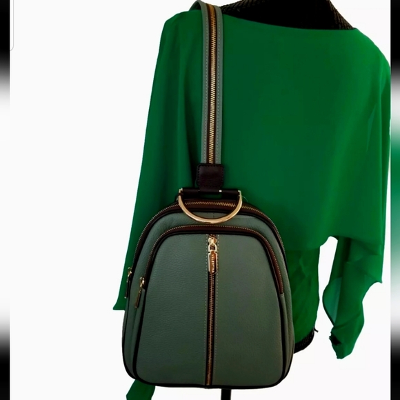 NWT 🇮🇹 Valentina Italian Green Pebbled leather Sling Backpack/Shoulder Bag - Picture 5 of 14